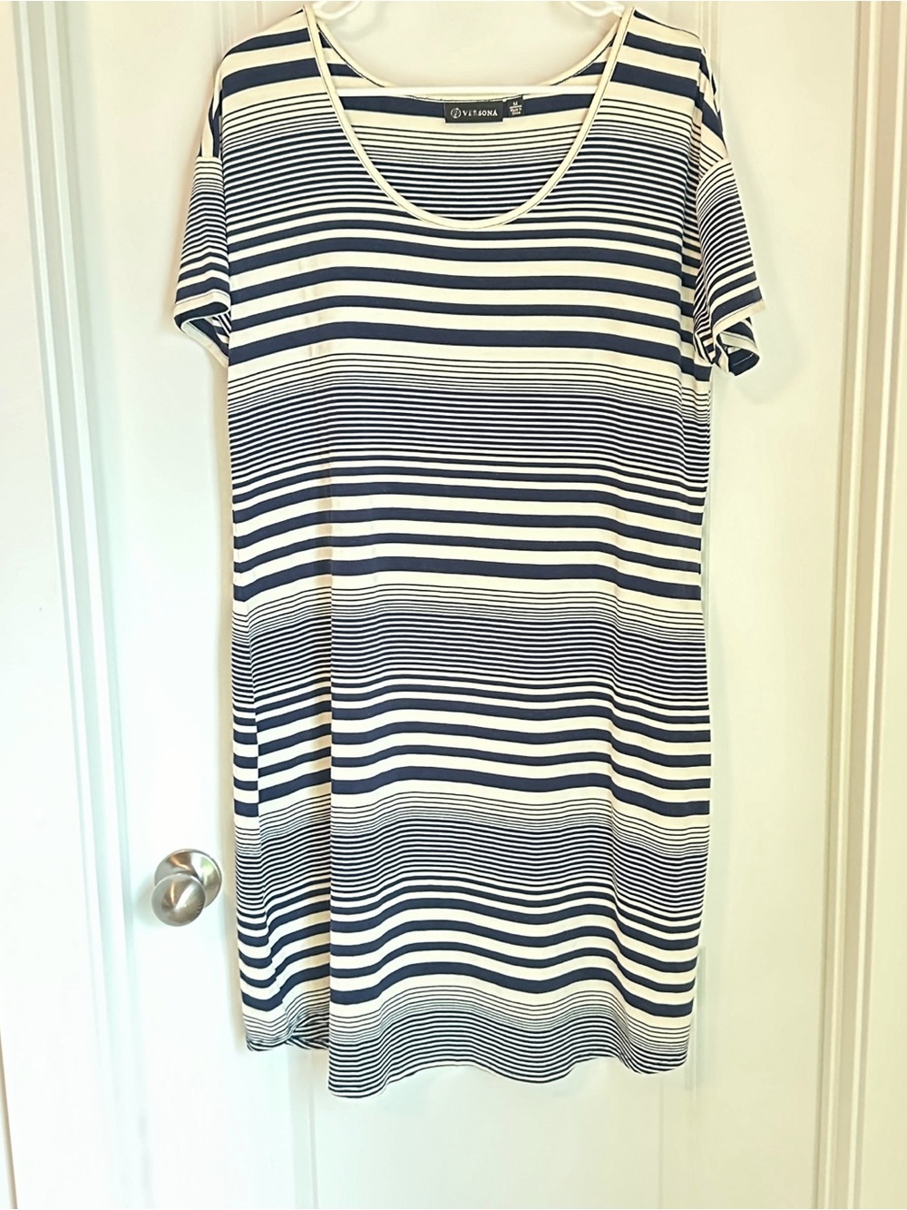 Versona Striped T-Shirt Dress Navy White Scoop Neck Short Sleeve Knee M